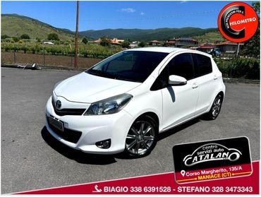 TOYOTA - Yaris - 1.4 D-4D 5p. Lounge NAVI TELECAMERA