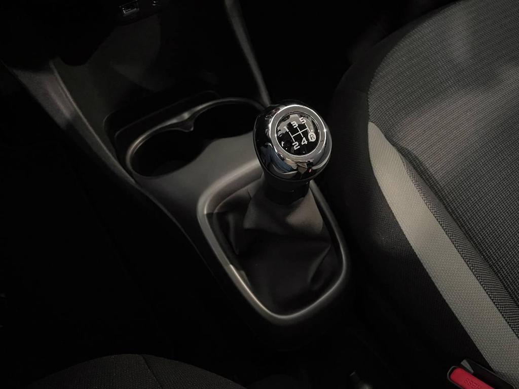 Toyota Aygo 5 Porte 1.0 VVT-i x-play