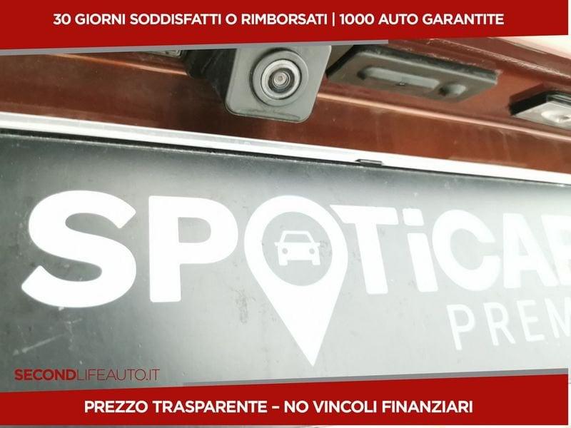 Peugeot 5008 1.2 hybrid 48V Allure Pack 136cv e-dcs 6