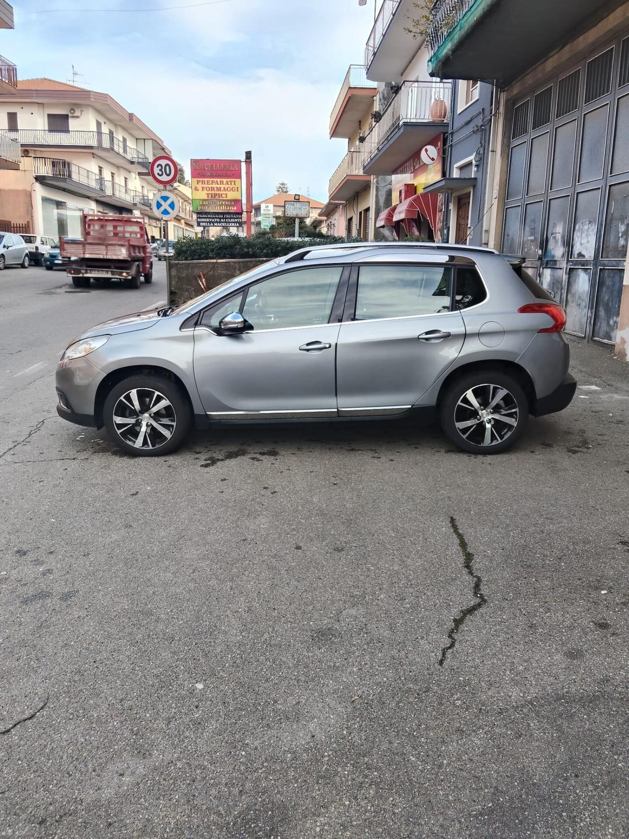 Peugeot 2008 1.6 e-HDi 115 CV Stop&Start Allure