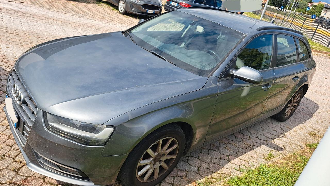 Audi A4 Avant 2.0 TDI 143CV F.AP. mult. Ambiente