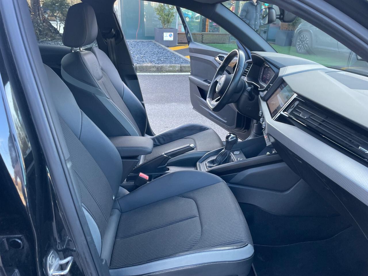 Audi A1 SPB 40 TFSI S tronic line*Automati*Navi*