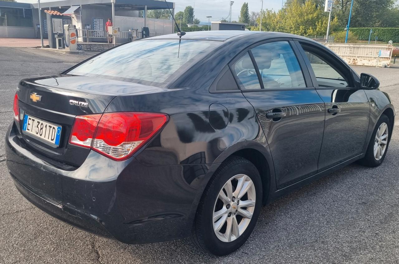 Chevrolet Cruze 1.8 5 porte LT GPL