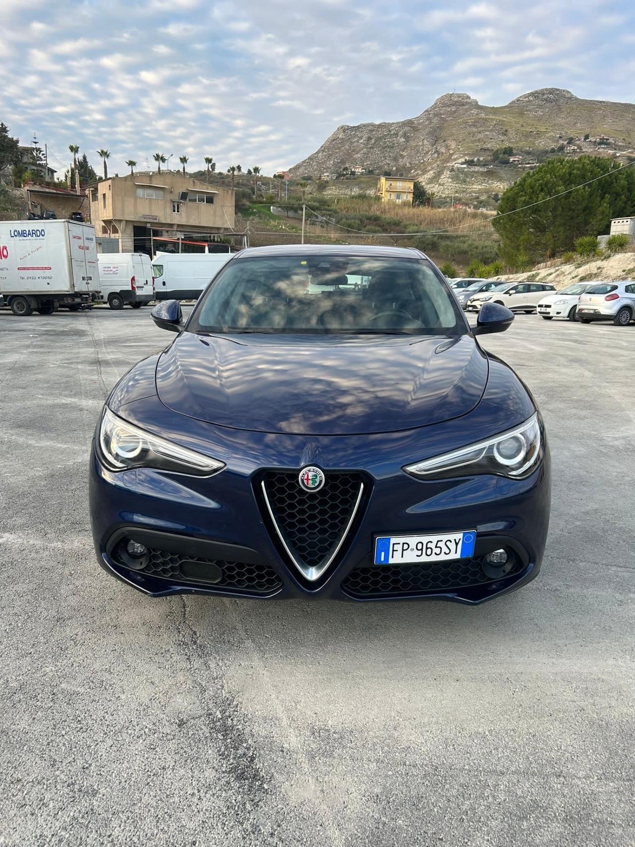 Alfa Romeo Stelvio 2.2 Turbodiesel 150 CV AT8 RWD Super