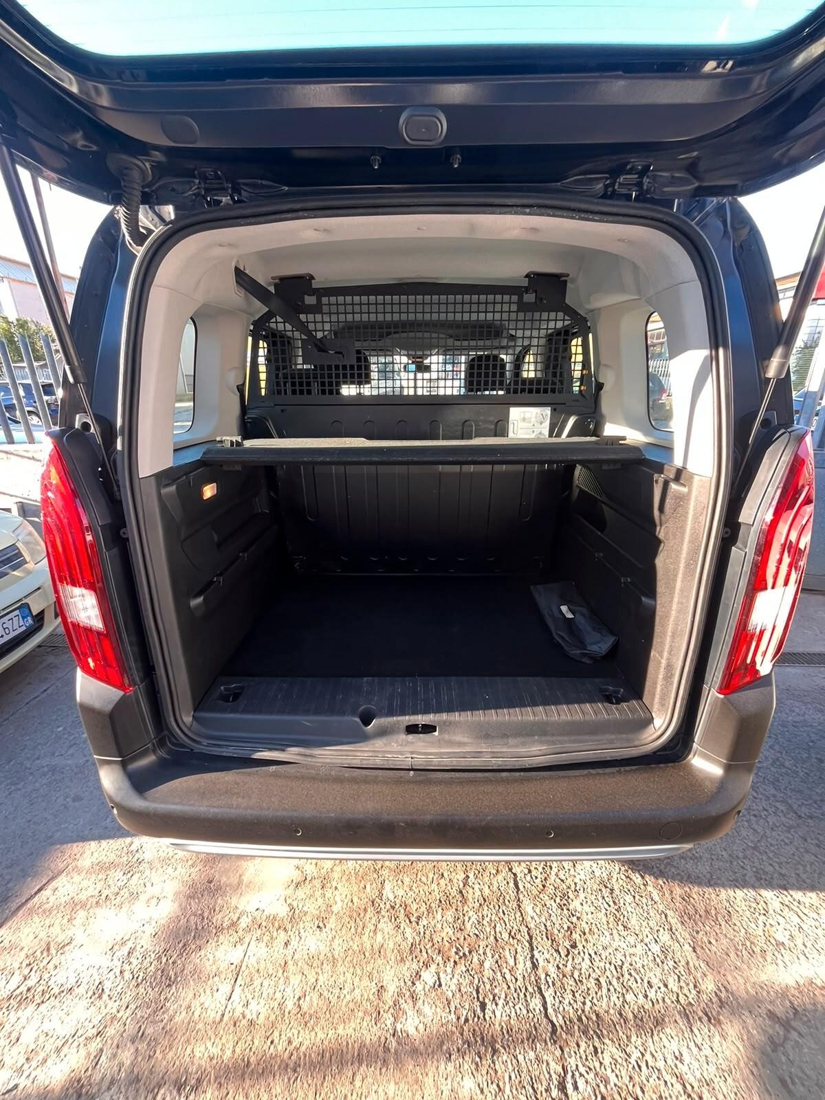 Peugeot Rifter Mix BlueHDi 130 S&S EAT8 PC Allure Standard