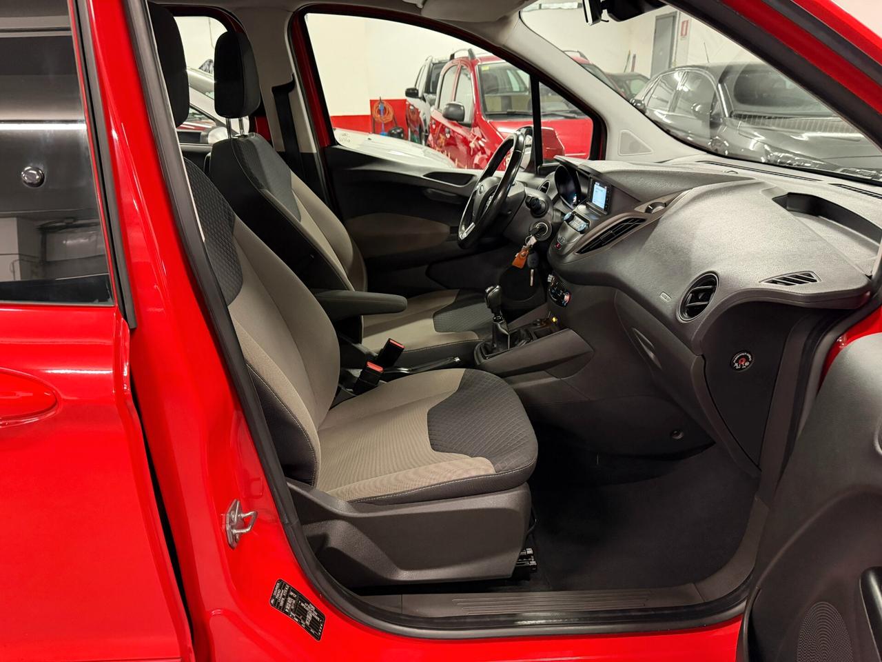 Ford Tourneo Courier 1.0 EcoBoost 100 CV Plus