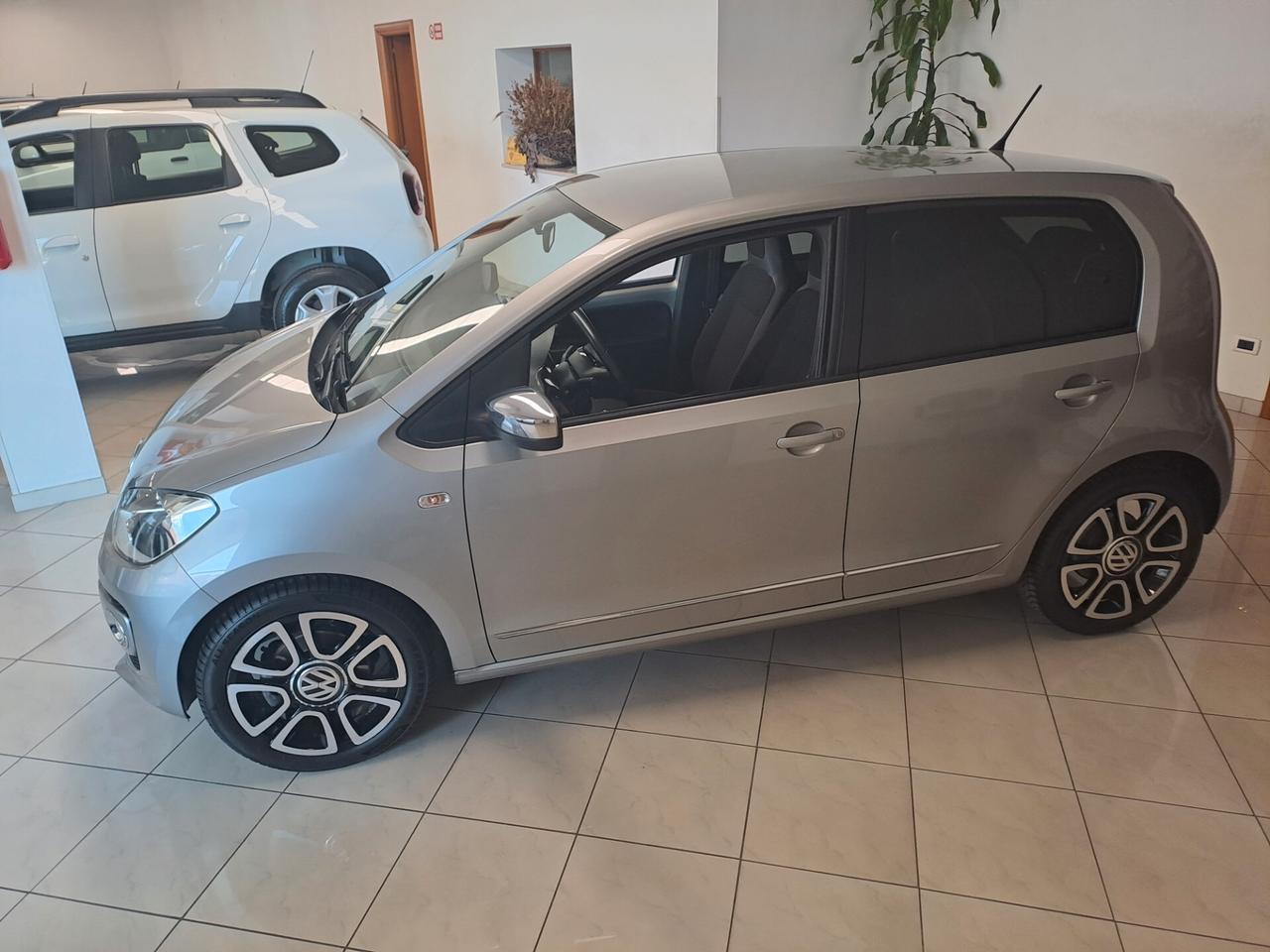 Volkswagen up! 1.0 75 CV 5p. high