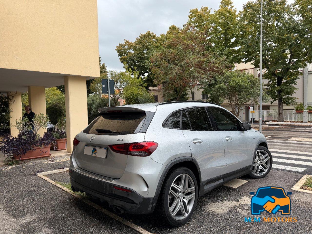 Mercedes GLA AMG 35 4matic auto