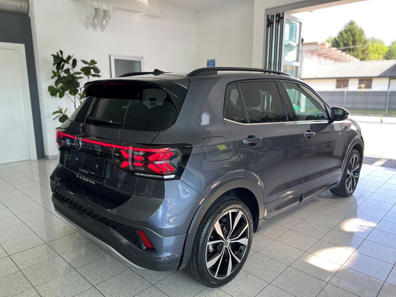 VOLKSWAGEN T-Cross 2024 1.0 tsi R-Line 115cv dsg