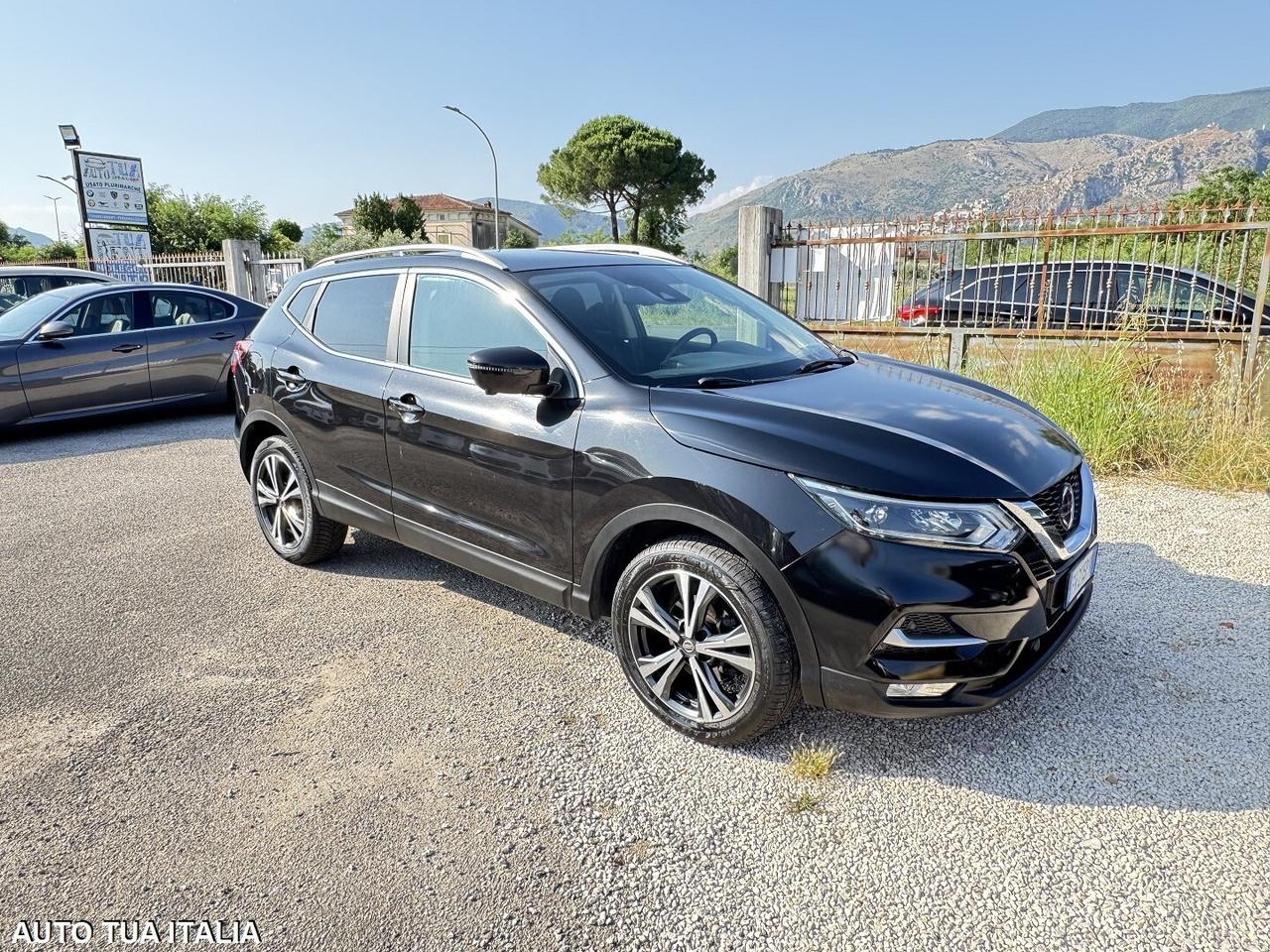 nissan qashqai 1.5 dci tekna tetto navi