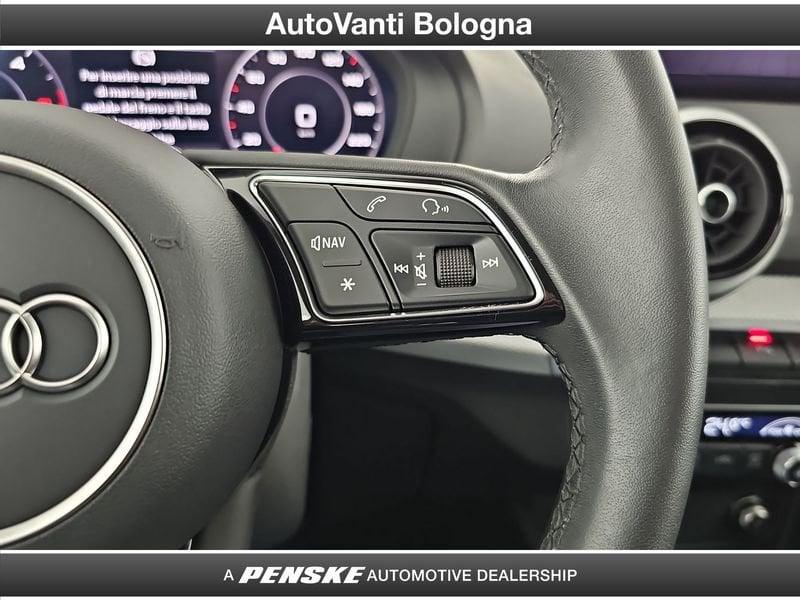 Audi Q2 Q2 30 2.0 tdi Identity Black s-tronic