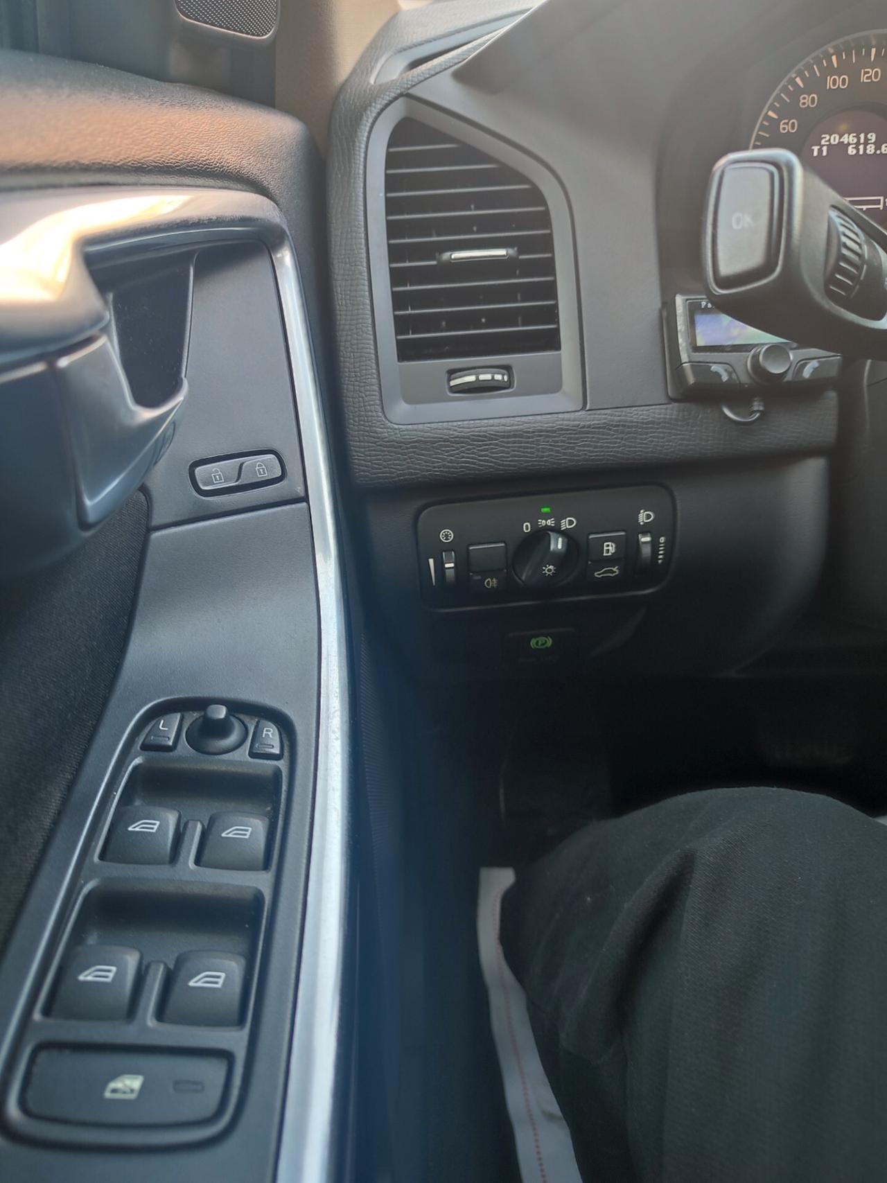 VOLVO XC60 2013 DIESEL 2.0 AUTOMATICA STUPENDA