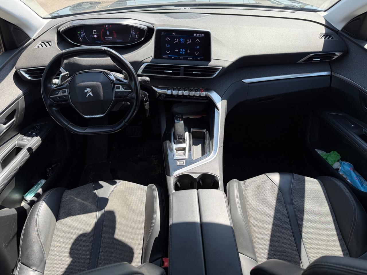 Peugeot 3008 BlueHDi 130 S&S EAT8 Allure
