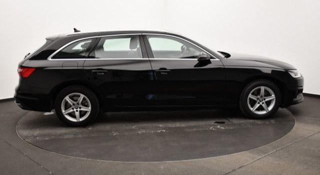 AUDI A4 Avant 30 TDI/136 CV S tronic