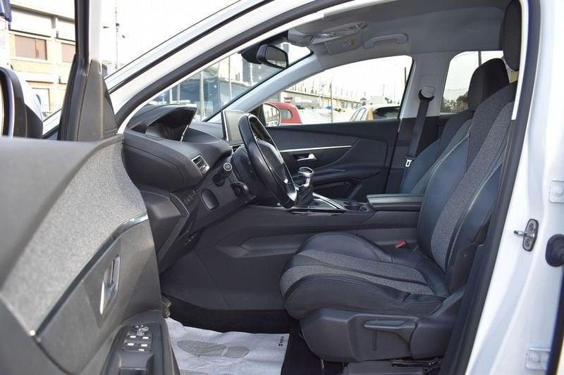 Peugeot 3008 BlueHDI 130 S&S Allure Pack
