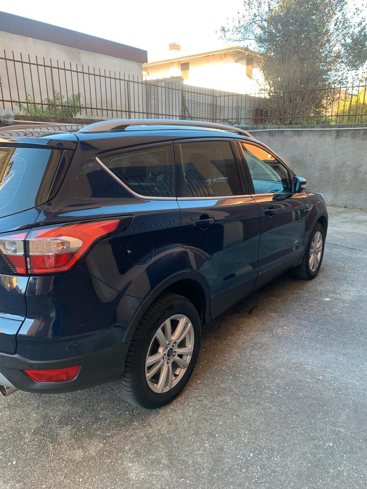 Ford Kuga 2.0 TDCI 150 CV S&S 4WD Powershift Vignale