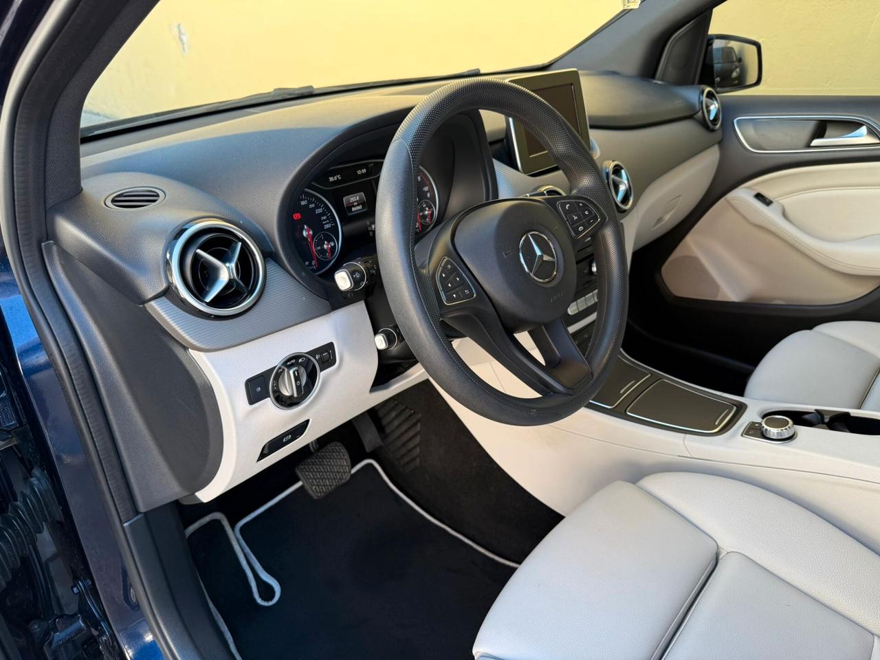 Mercedes-benz B 180 d Automatic Premium