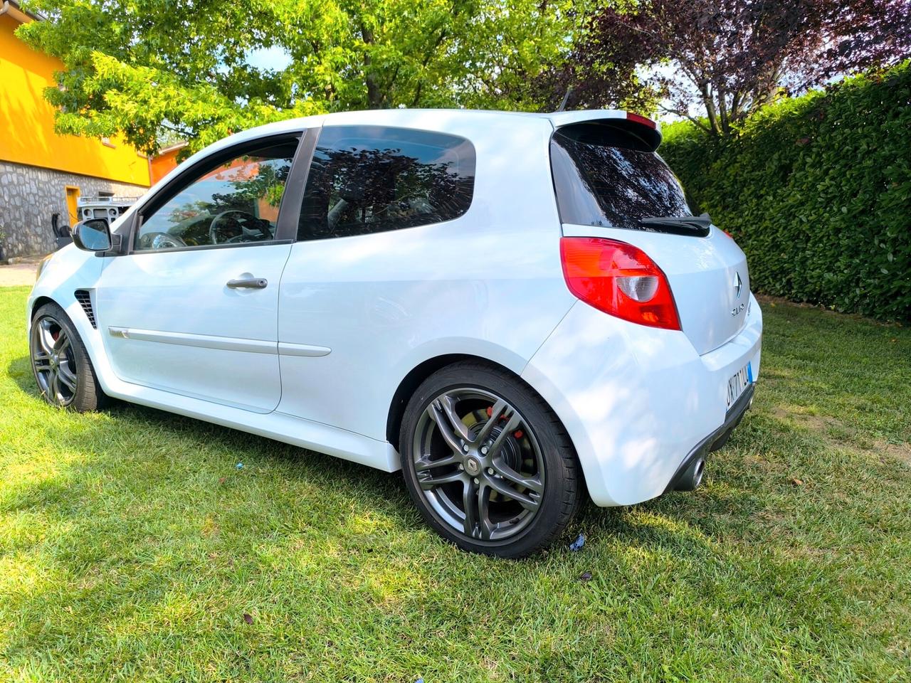 Renault Clio 2.0 16V 203CV RS CUP