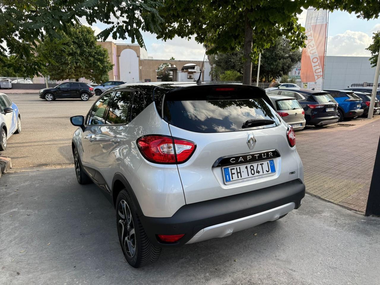 Renault Captur KM. 35000!! dCi 8V 90 CV NEOPATENTATI