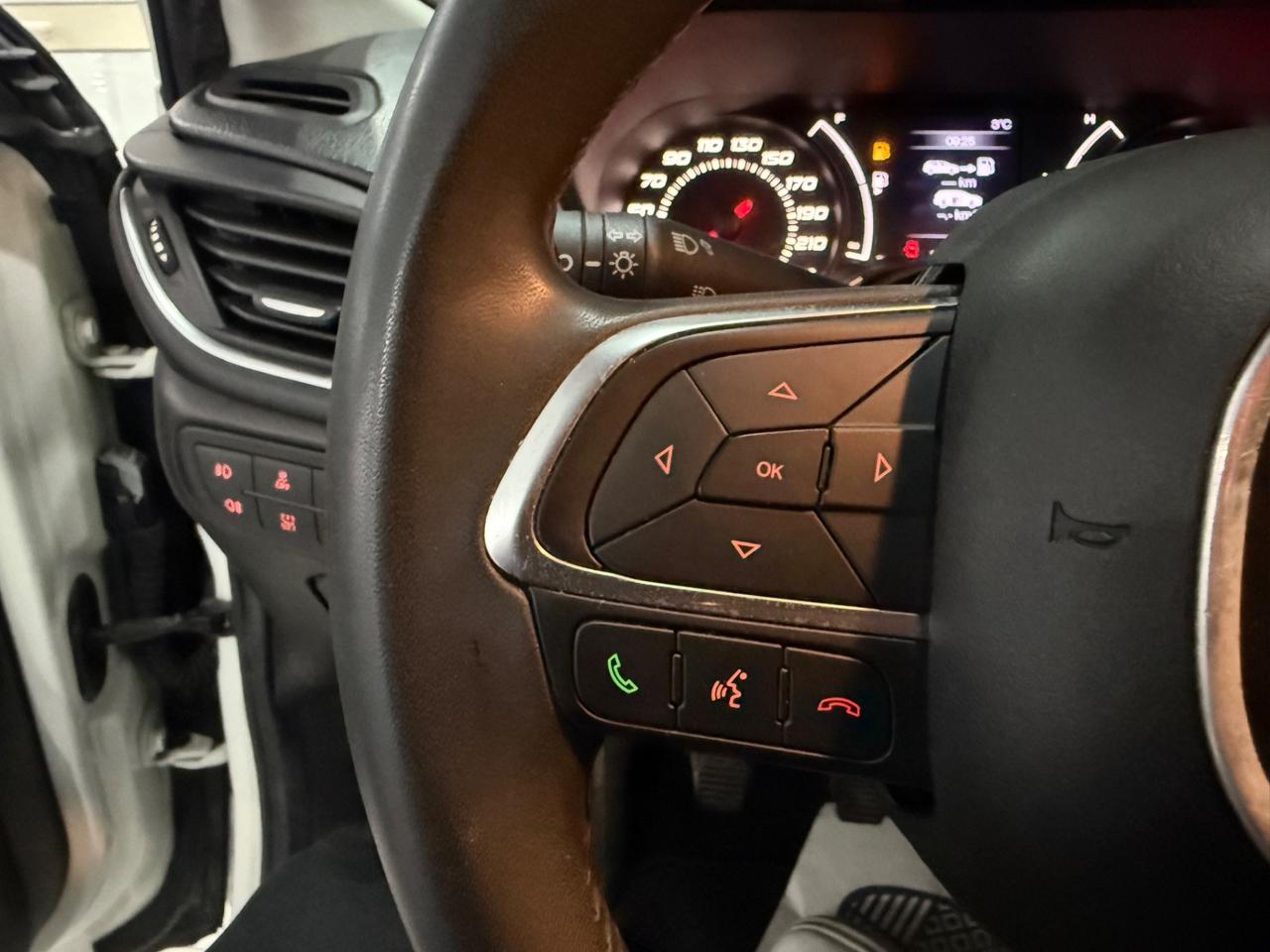 Fiat Tipo 1.6 Mjt 120cv 5P LOUNGE LED/R17 DA VETRINA2019