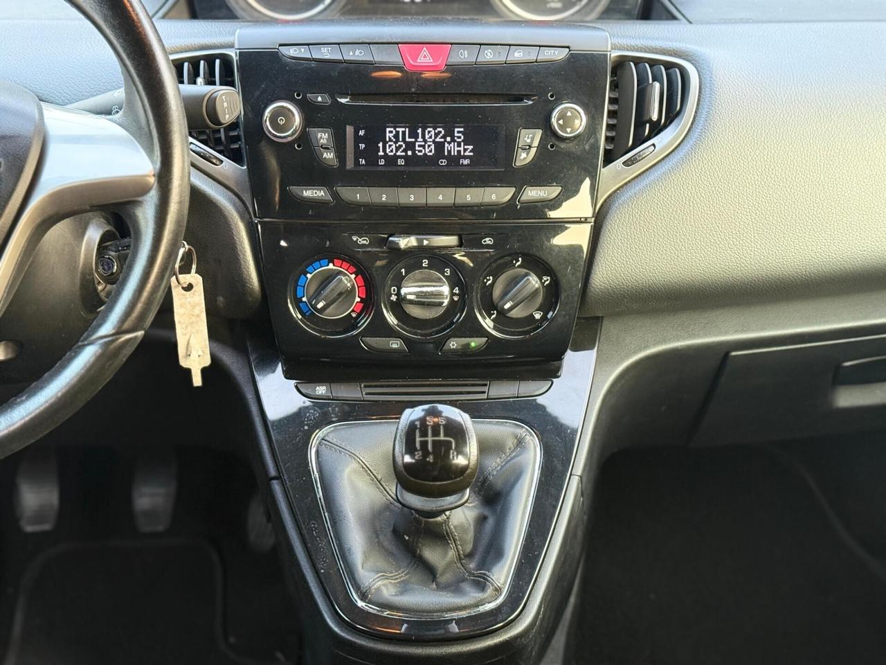 Lancia Ypsilon 1.2 Ecochic GPL Silver
