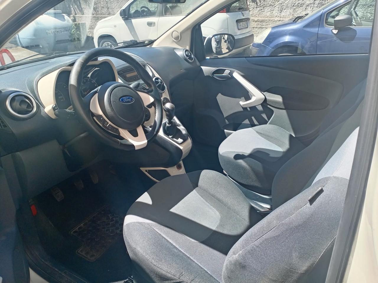 Ford Ka 1.3 TDCi 75CV Titanium