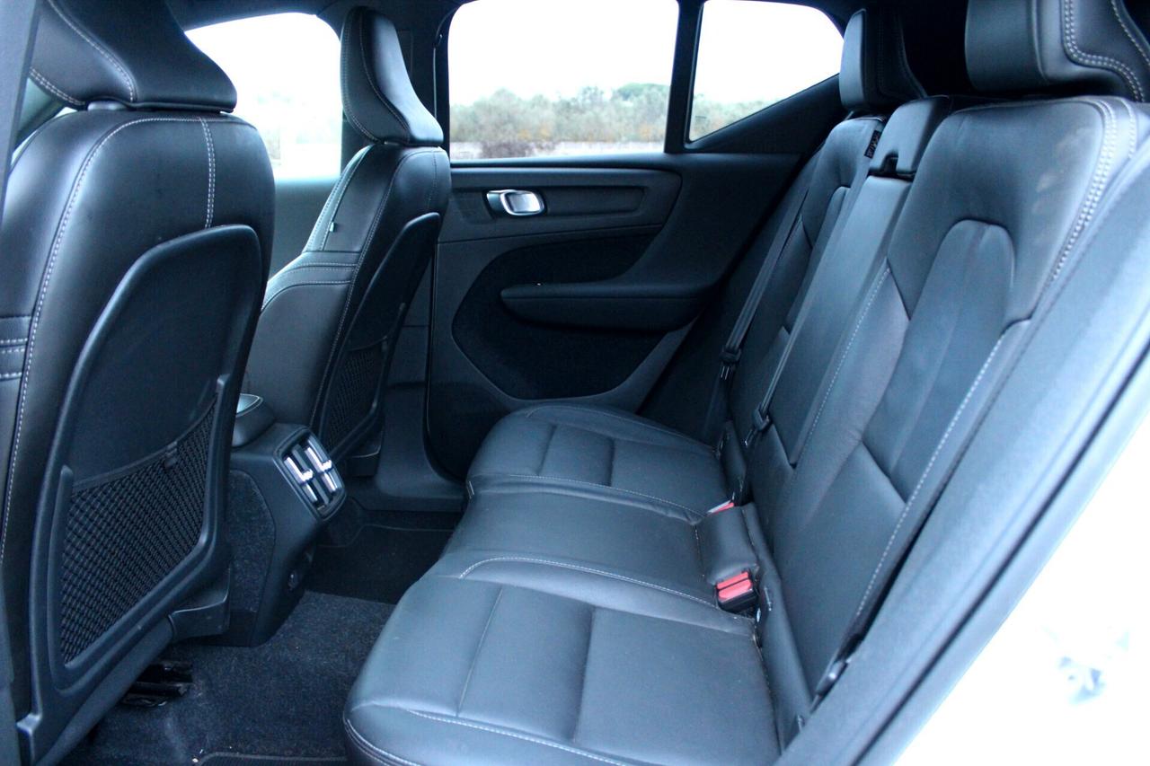 Volvo XC40 D3 Aut. R-Design *360 CAMERA *PELLE