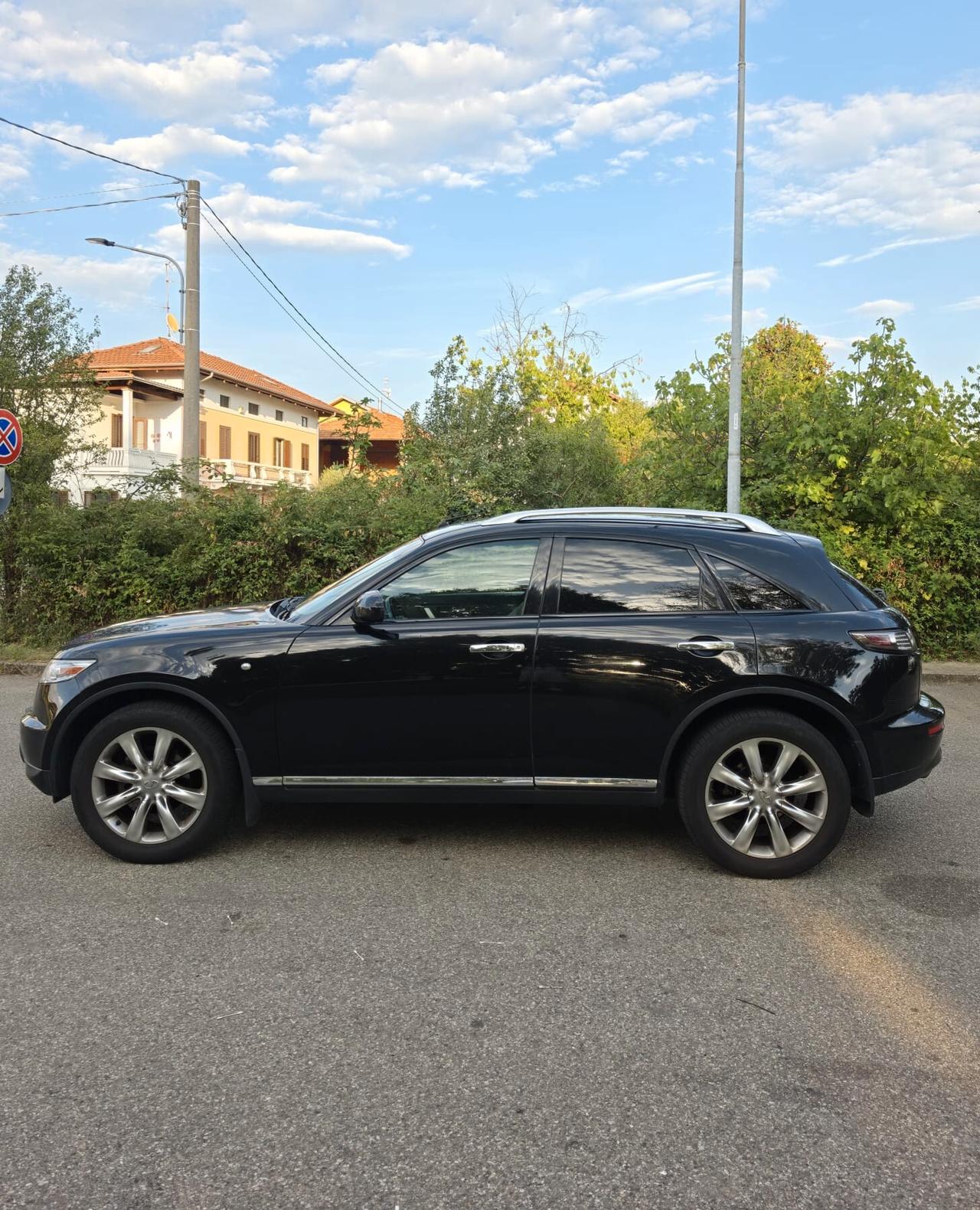 Infiniti FX 35