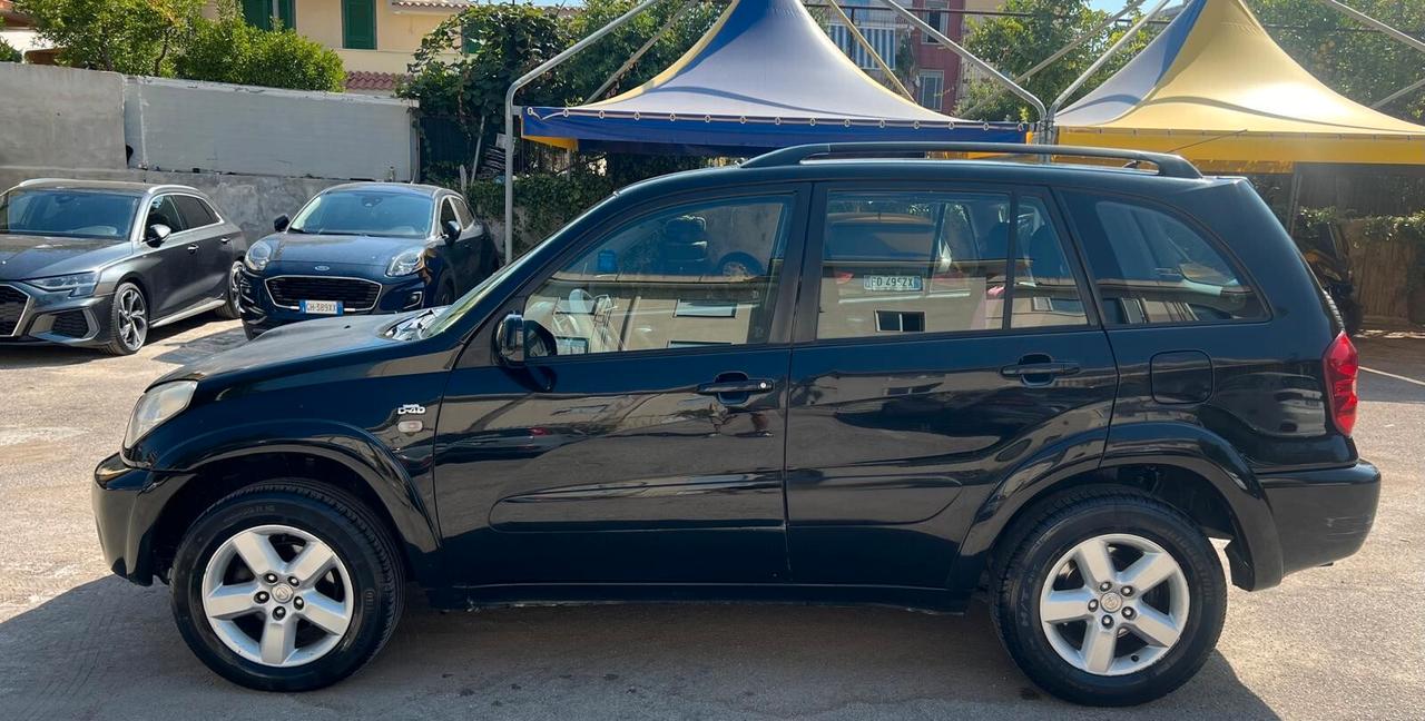 Toyota RAV 4 RAV4.com 2.0 Tdi D-4D cat 5 porte Sol