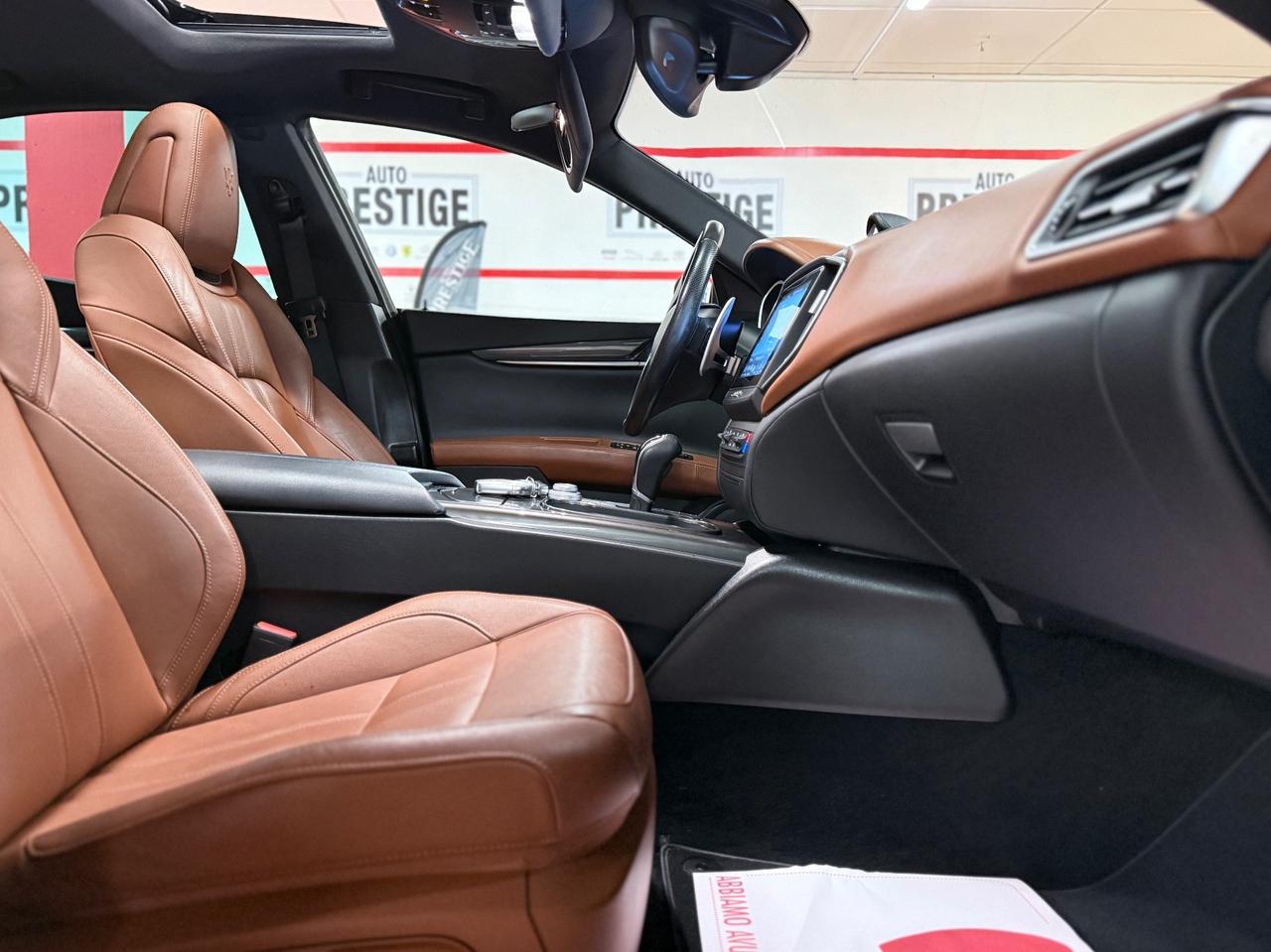 Maserati Ghibli V6 Diesel 275 CV Gransport Nerissimo