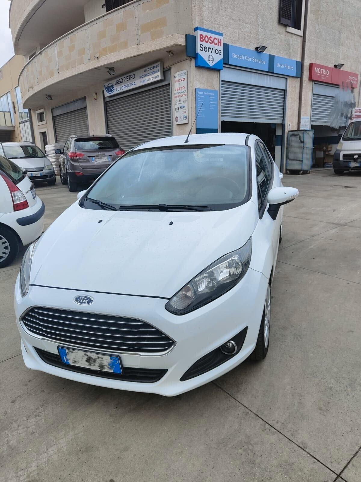 Ford Fiesta 1.5 TDCi 75CV 5 porte Black &amp; White Edition