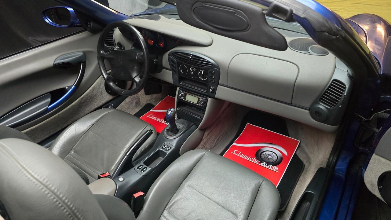 Porsche Boxster 2.5i 24V cat