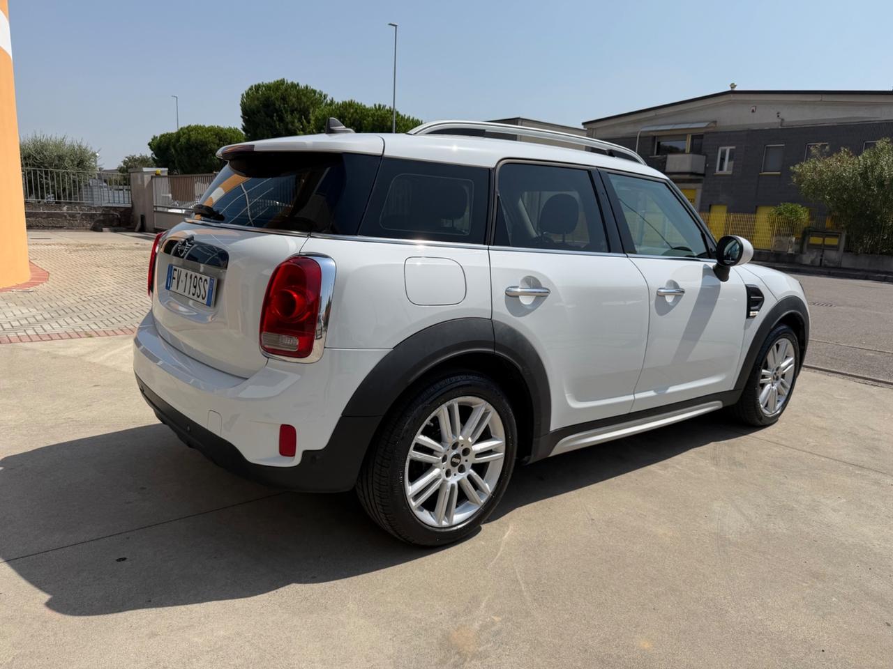Mini Cooper D Countryman 2.0 Business Automatica