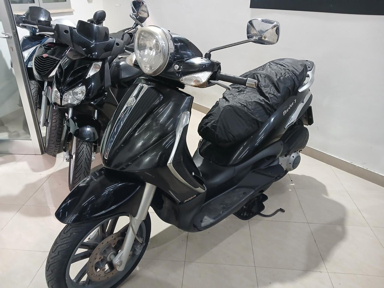 Piaggio Beverly 300 TOURER