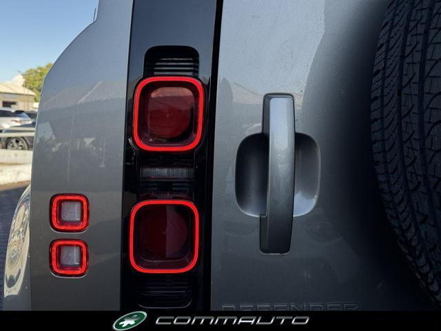 LAND ROVER Defender 110 3.0D I6 250 CV AWD Auto X-Dynamic SE