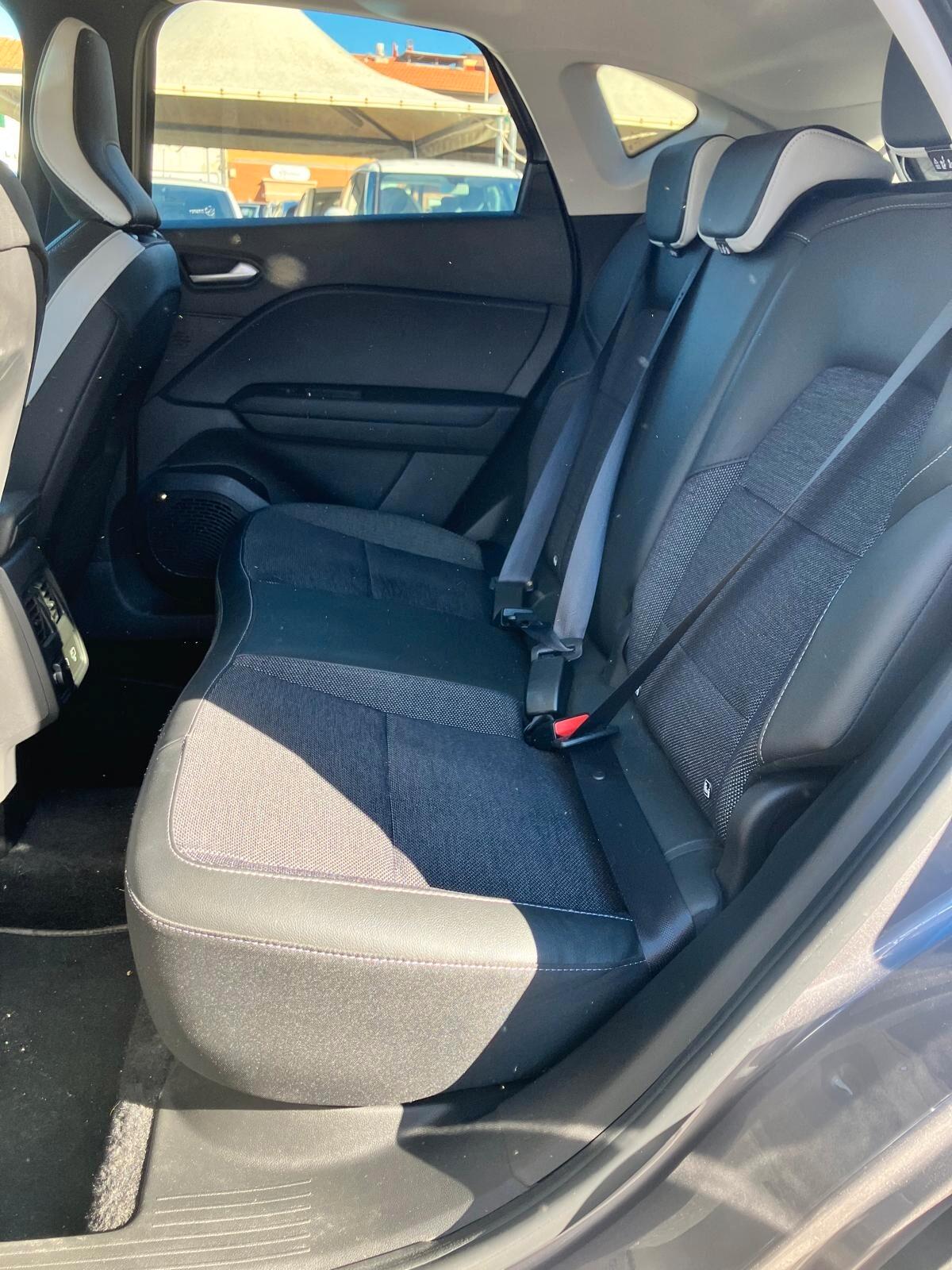 RENAULT CAPTUR 1.6 Hybrid 145cv Techno