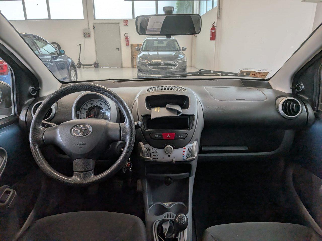 Toyota Aygo 5 Porte Aygo 5p 1.0 Sol FL