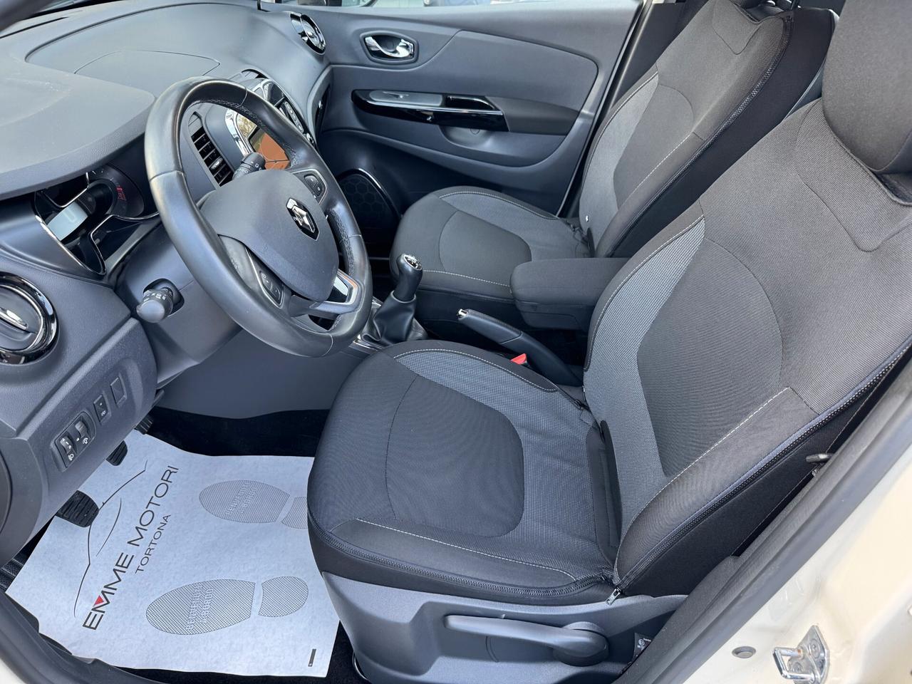 Renault Captur 0.9 TCe Life WAVE 90cv / UNICO PROPR.