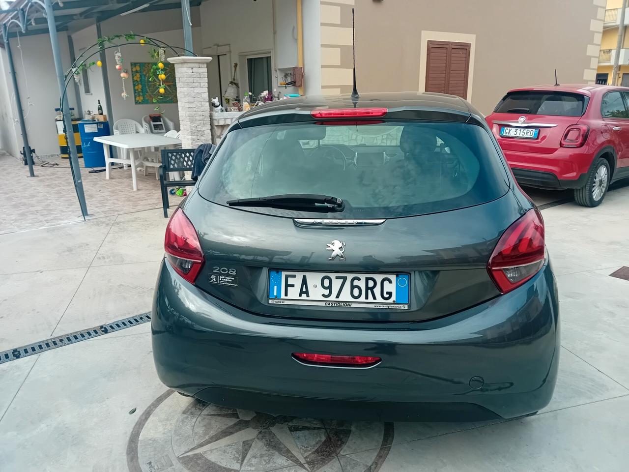 Peugeot 208 PureTech 82 5 porte Allure