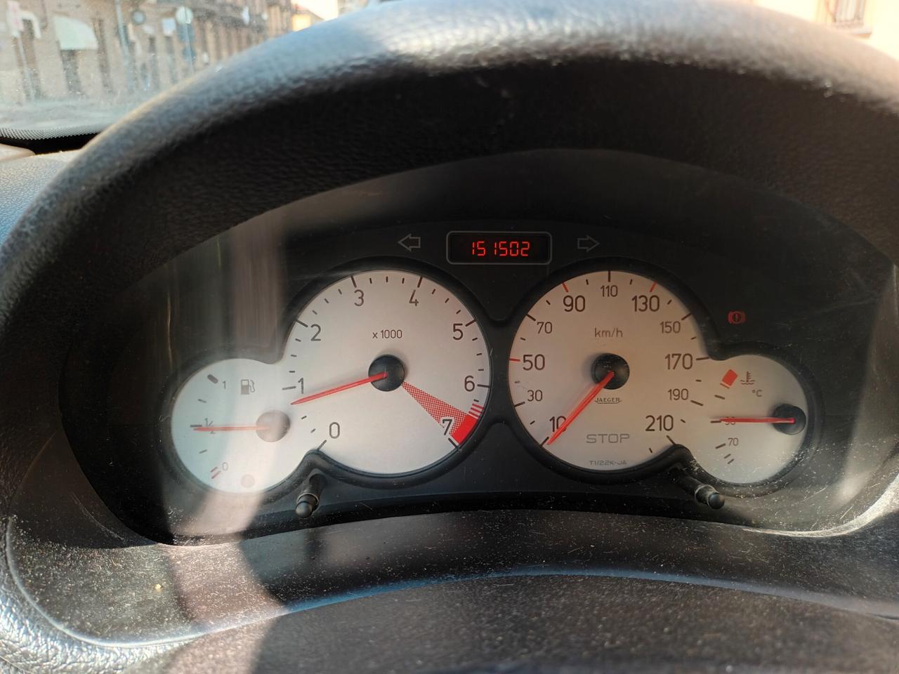 Peugeot 206