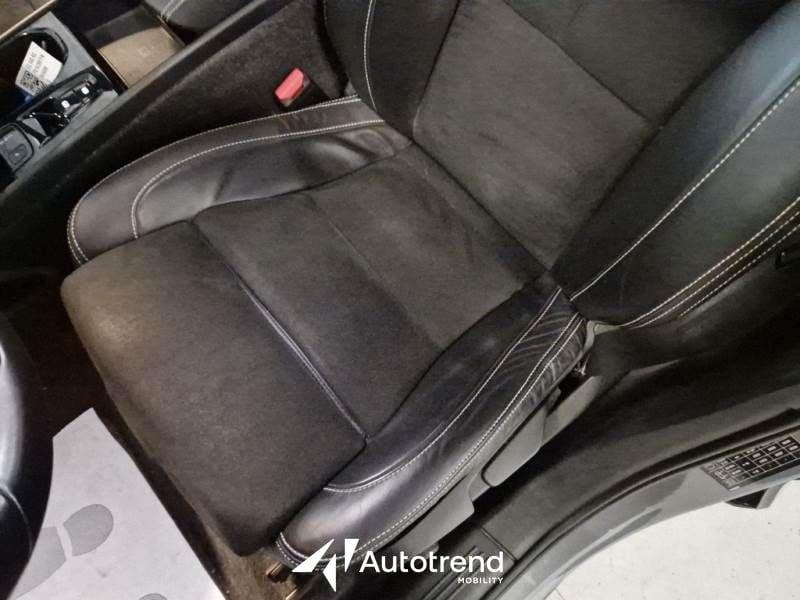 Volvo XC40 T5 180+82 CV Plug-in Hybrid Recharge R-design