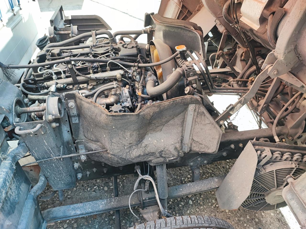 Nissan Atleon KM 271.000 Gancio Traino