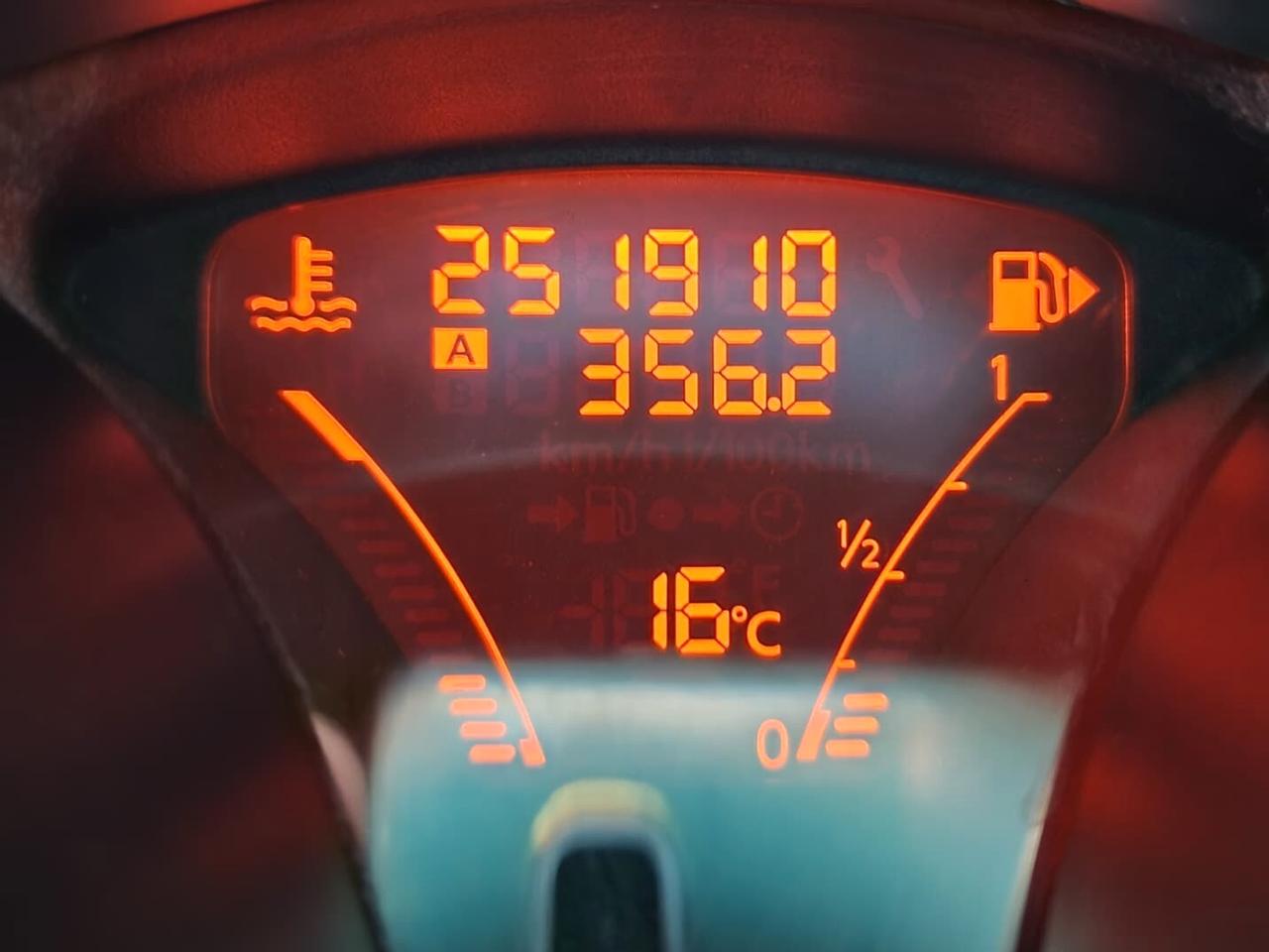 Nissan Juke 1.5 dCi 110cv Tekna 2011