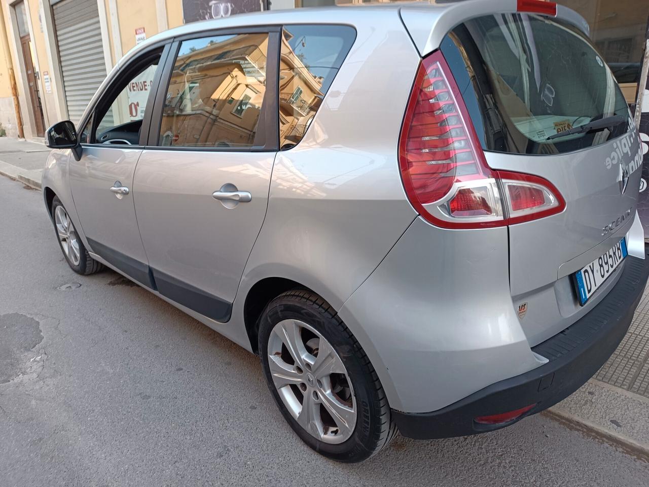 Renault Scenic Scénic X-Mod 1.6 GPL Dynamique