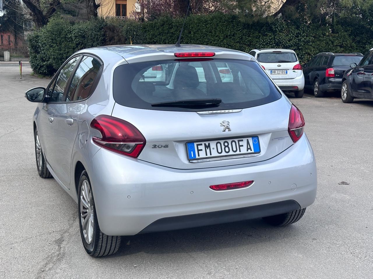 Peugeot 208 PureTech 82 5 porte Allure solo 103mila km