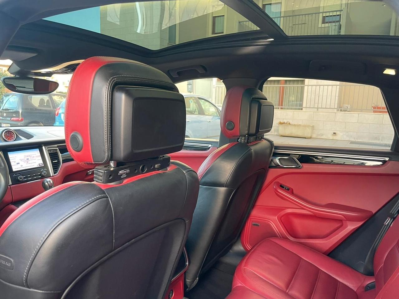 Porsche Macan 3.0 S Diesel , ALL. TURBO, INTERNI ROSSI, TETTO, FULL FULL