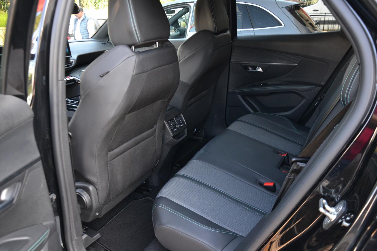 Peugeot 3008 1.5 HDi 130CV EAT8 ALLURE **PREZZO REALE**UNIPRO'