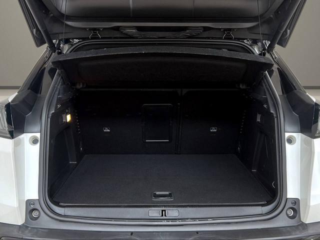 PEUGEOT 3008 Hybrid4 300 e-EAT8 GT Pack