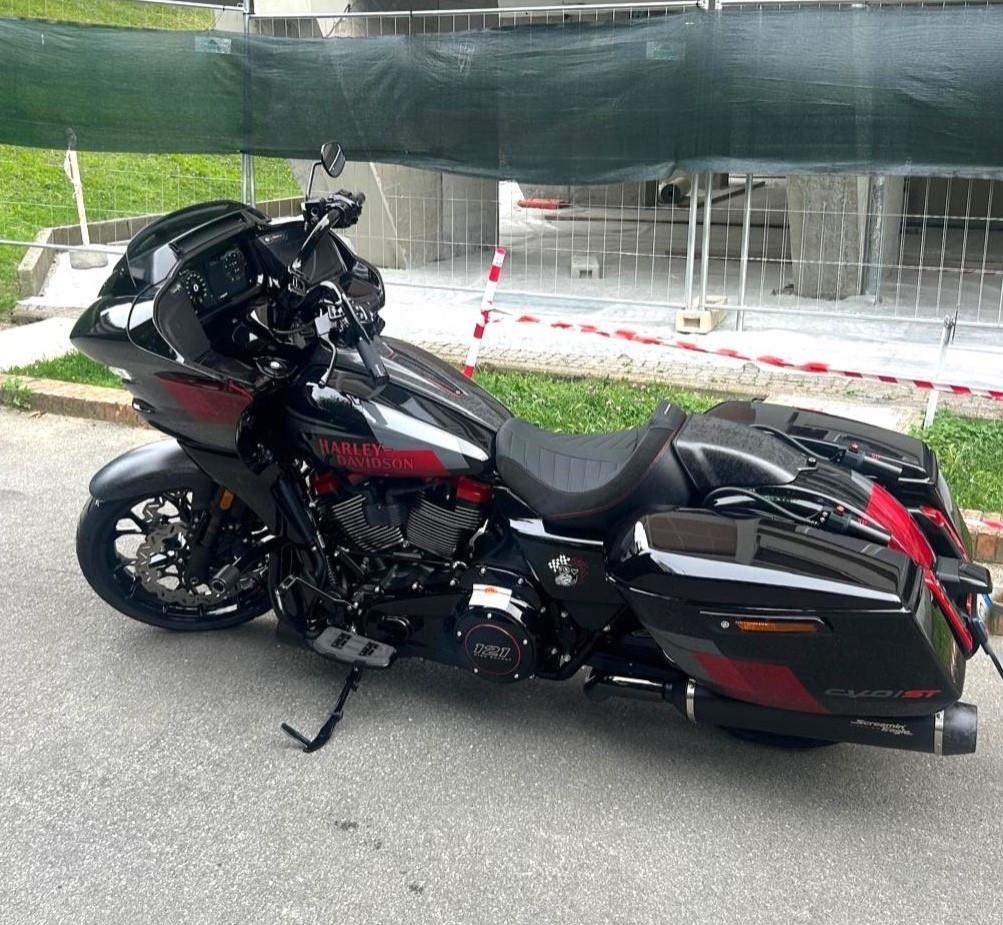 Harley-davidson CVO Road Glide ST