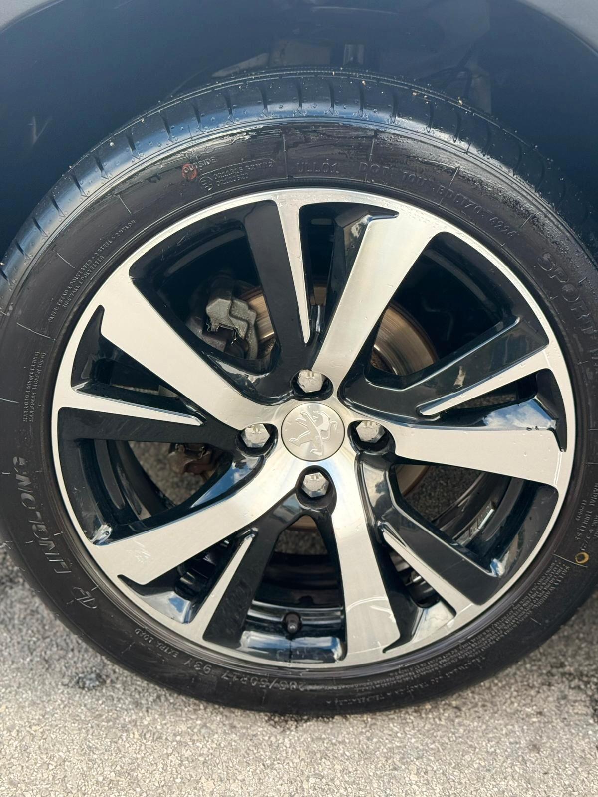 Peugeot 2008 BlueHDi 100 GT Line